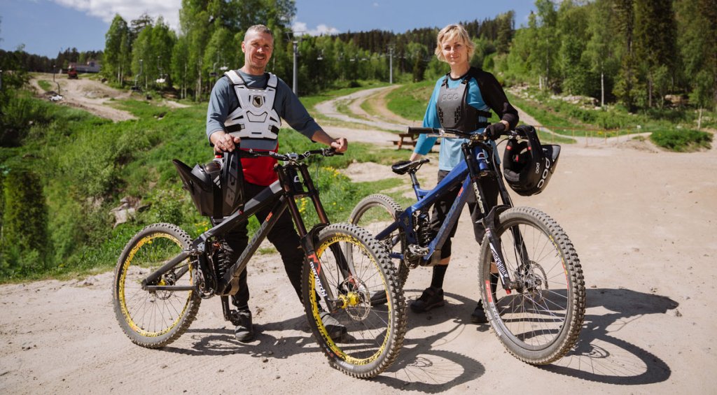 Mountainbikekurser med coacher från Better MTB. Privatlektioner och camps i Järvsö Bergscykelpark.